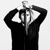 Ask Embla - List pictures