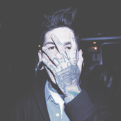 T. Mills - List pictures