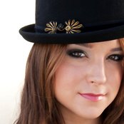 Madisen Hill - List pictures