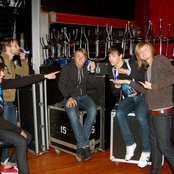 Between The Trees - List pictures