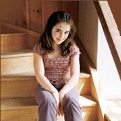 Aselin Debison - List pictures