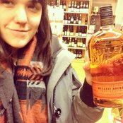 Emily Wells - List pictures