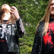 Dark Throne - List pictures