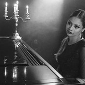 Lexa - List pictures