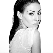 Sophia Somajo - List pictures