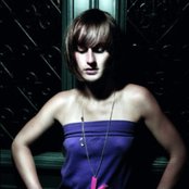 Yelle - List pictures