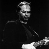 Walter Becker - List pictures