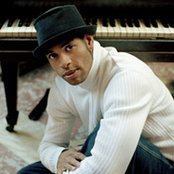 Roberto Fonseca - List pictures