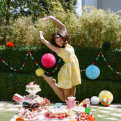 Lucy Schwartz - List pictures