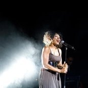 Divine Brown - List pictures