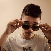 Moreno - List pictures