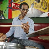 Brian Blade - List pictures