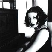 Lauren Hoffman - List pictures