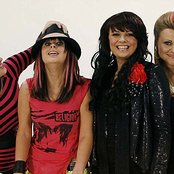 Sinead Mulvey & Black Daisy - List pictures