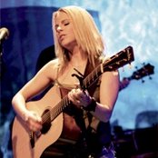 Lisa Miskovsky - List pictures