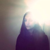 Nicole Sabouné - List pictures