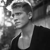 Danny Saucedo - List pictures