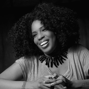 Macy Gray - List pictures