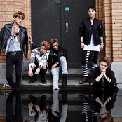 Exo-m - List pictures