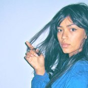 Kwamie Liv - List pictures