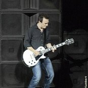 Colin James - List pictures