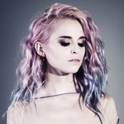 Kyla La Grange - List pictures