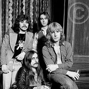 Staus Quo - List pictures