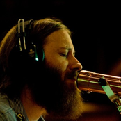 Dan Auerbach - List pictures