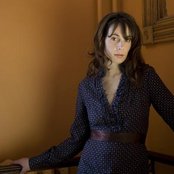 Elizabeth Shepherd - List pictures