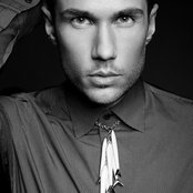 Jonas Myrin - List pictures