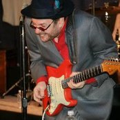 Ronnie Earl & The Broadcasters - List pictures