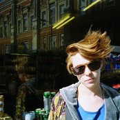 La Roux - List pictures