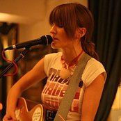 Olivia Broadfield - List pictures