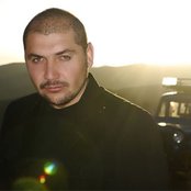 Reyli Barba - List pictures