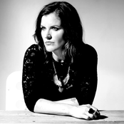 Abbe May - List pictures