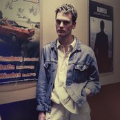 Sean Nicholas Savage - List pictures