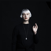 Molly Nilsson - List pictures