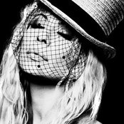 Marta Sanchez - List pictures