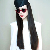 Allie X - List pictures