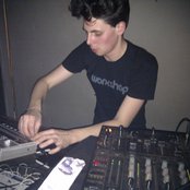 Kassem Mosse - List pictures