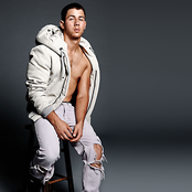 Nick Jonas - List pictures