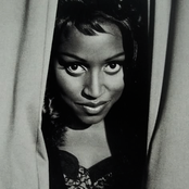 Mica Paris - List pictures