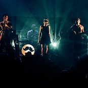 Deluxe - List pictures