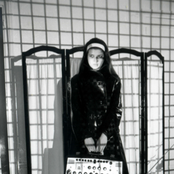 Cha Cha Guitri - List pictures