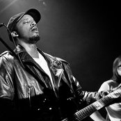 Black Joe Lewis - List pictures