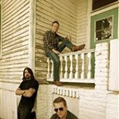 Them Crooked Vultures - List pictures