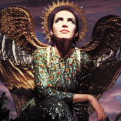 Annie Lennox - List pictures