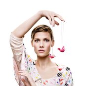 Oh Land - List pictures