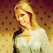 Cara Dillon - List pictures