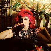 Kim Boekbinder - List pictures